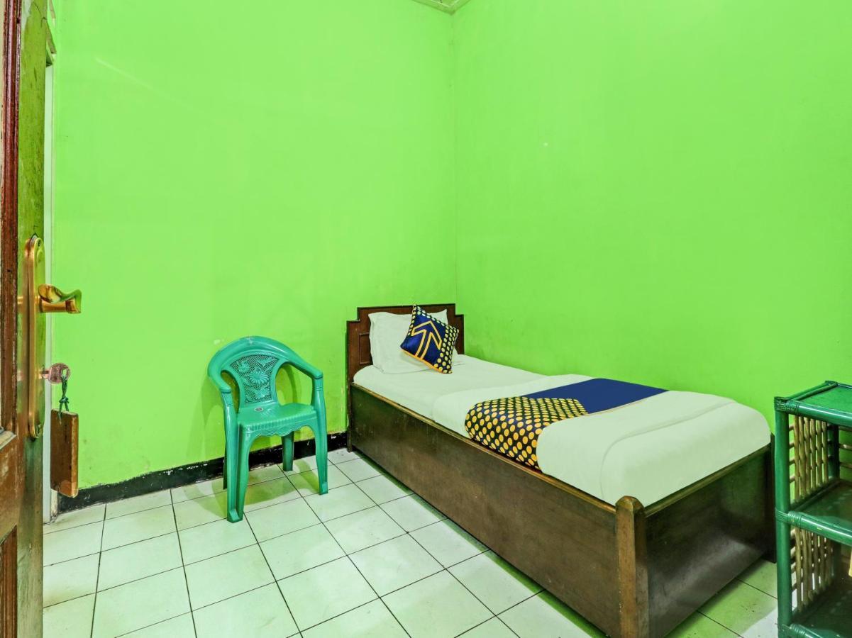 Spot On 90632 Hotel Pelangi Indah Paskal Bandung Kültér fotó