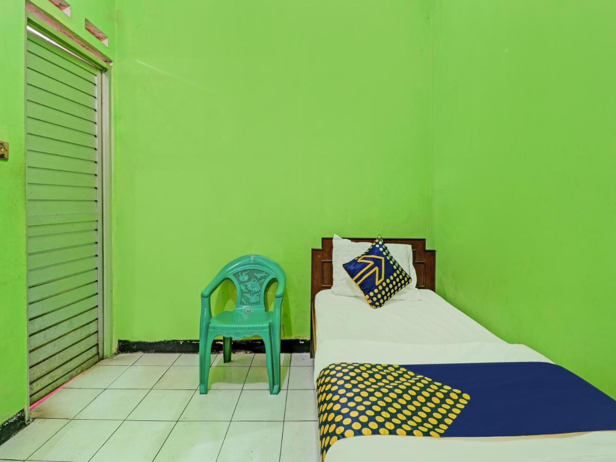 Spot On 90632 Hotel Pelangi Indah Paskal Bandung Kültér fotó