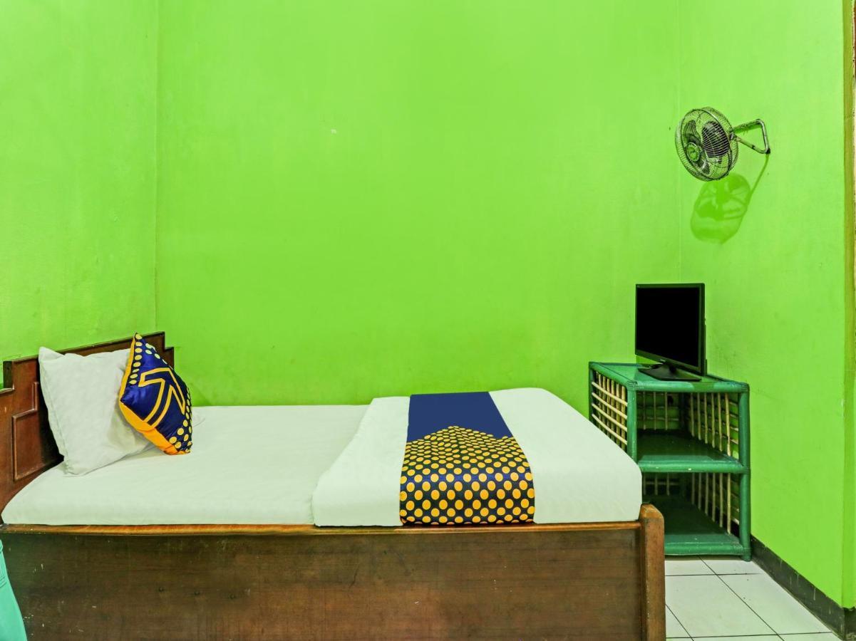 Spot On 90632 Hotel Pelangi Indah Paskal Bandung Kültér fotó